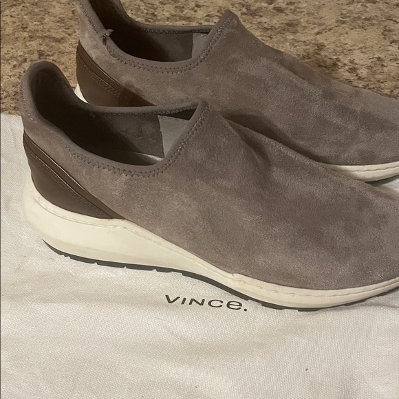 Vince Women’s Gray Suede Slip-On Shoes - Picture 5 of 9